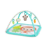 HELL BEGINNT Safari Blast ™ Activity Gym Playmat