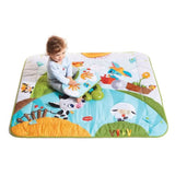 TINY LOVE Carpet Kick N Spielkollektion auf dem Bauernhof