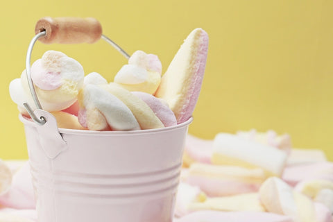Fototapete Marshmallow im Eimer